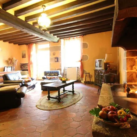 Hébergement de vacances , 4 Pièces, 6 Personnes - Fr-1-497-71 *
